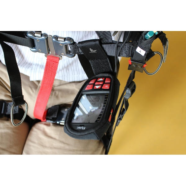 cricket-gurtzeughalterung-flex-winkel-mit-klett